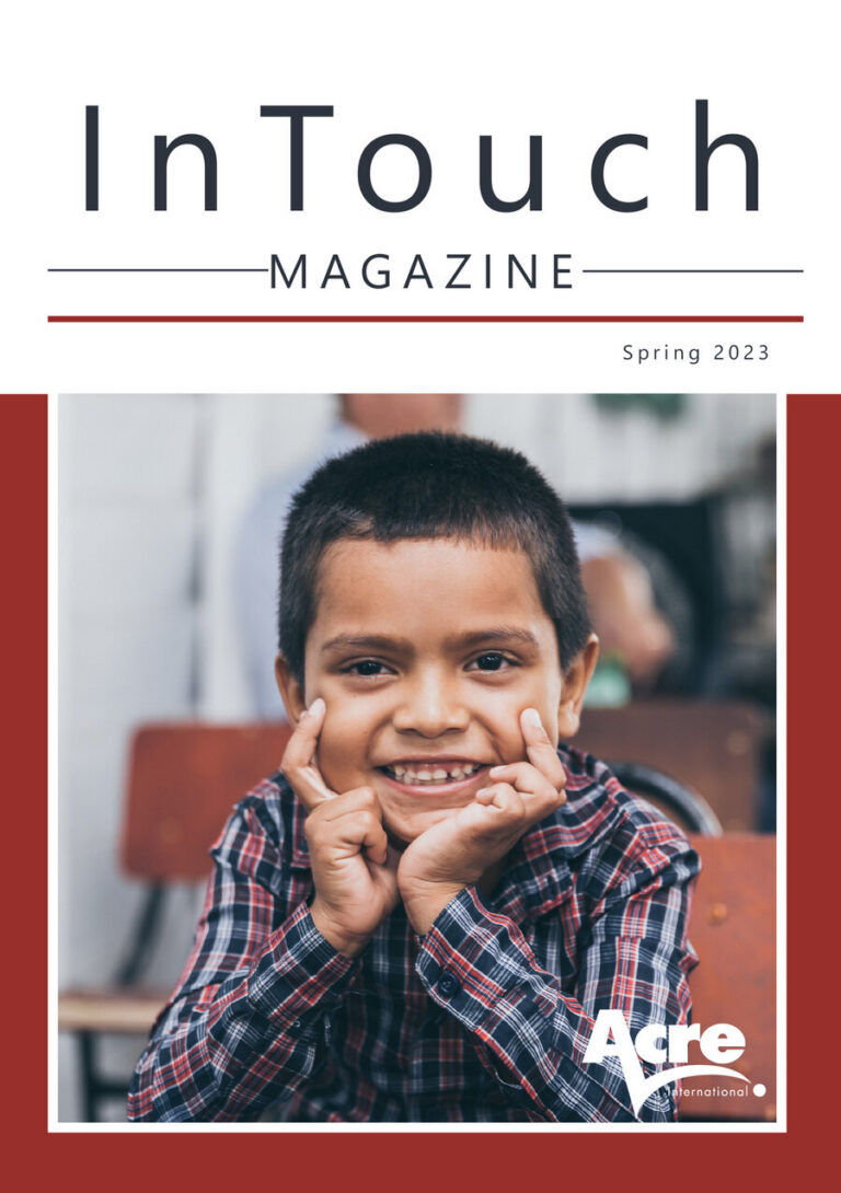 Portada de la revista In Touch, Primavera 2023