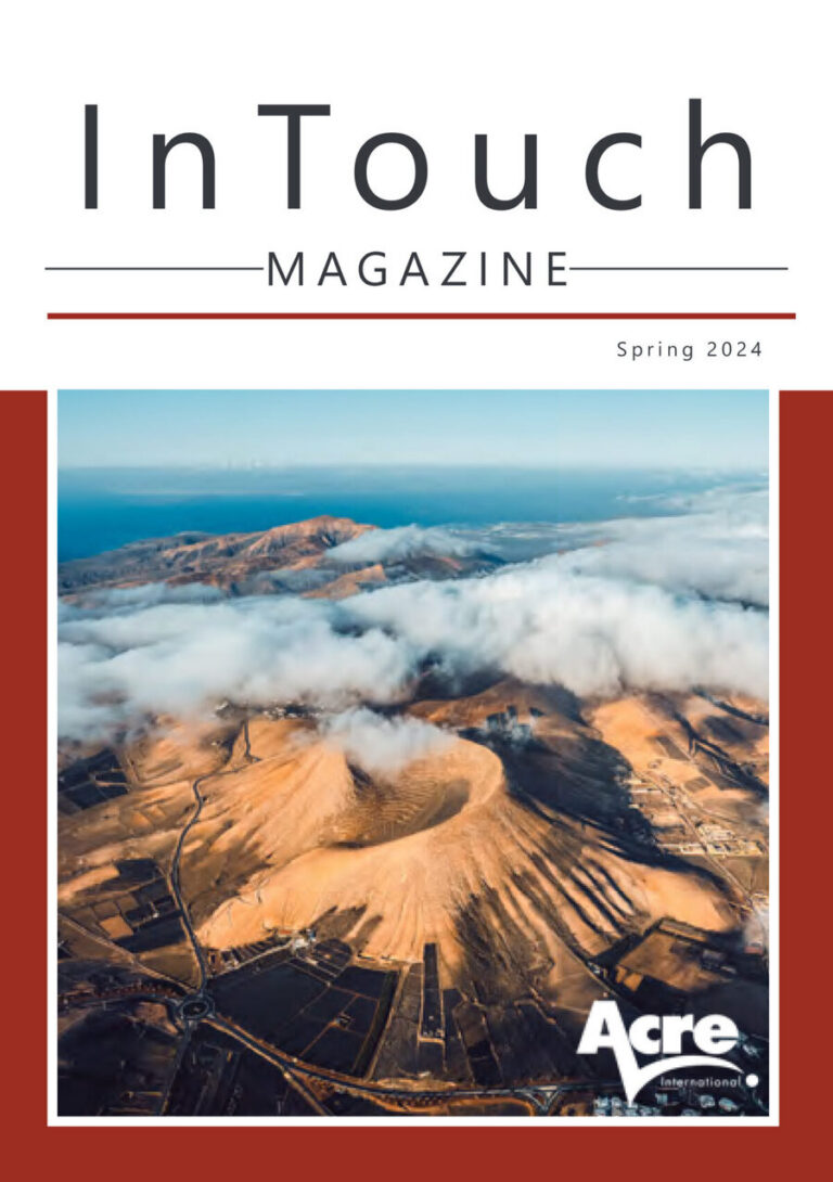 Portada de la revista In Touch, Primavera 2024