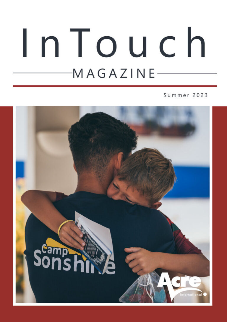 Portada de la revista In Touch, Verano 2023