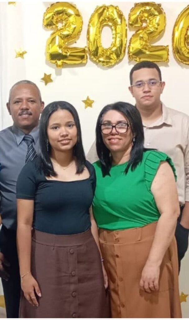 Pastor Adriano and Maria José with their children in Caicó
