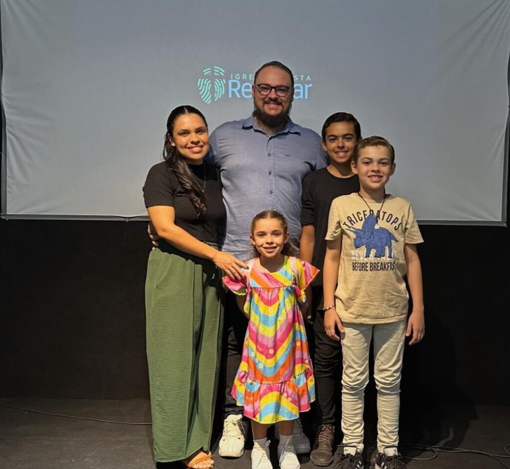Pastor Lucas Formiga and Milena with their children in Sousa